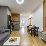 Center Cozy 1br With Patio By Pikhost Apartamento *