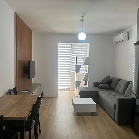 Vera's Tirana