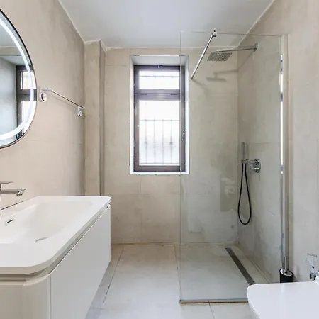 Center Cozy 1br With Patio By Pikhost Appartamento Tirana