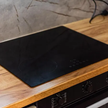 Center Cozy 1br With Patio By Pikhost Apartament Tirana