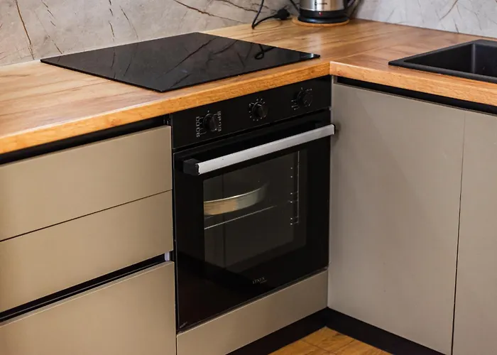 Apartament Center Cozy 1br With Patio By Pikhost *