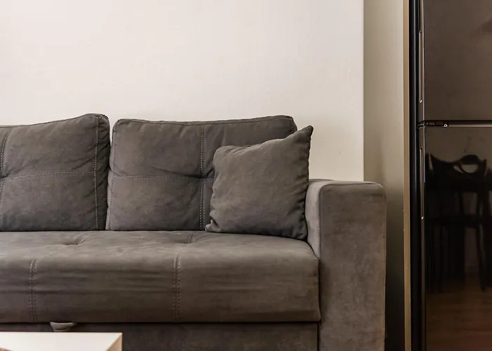 Apartament Center Cozy 1br With Patio By Pikhost *