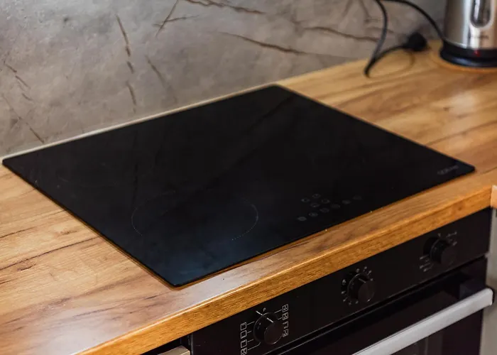 Center Cozy 1br With Patio By Pikhost Apartament Tirana